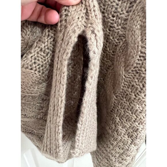 Azalea Tan Oversized Crewneck Cablenet Sweater size med/large - Picture 7 of 7